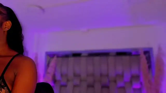 Snapshot of ChaynnaCooper chatting on February 2026 04:27:02 AM ChaynnaCooper online show from February 2026 04:27:02 AM