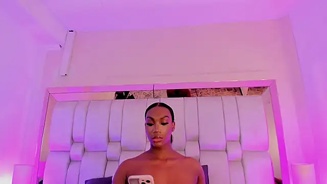 Snapshot of ChaynnaCooper chatting on February 2026 09:22:01 PM ChaynnaCooper online show from February 2026 09:22:01 PM