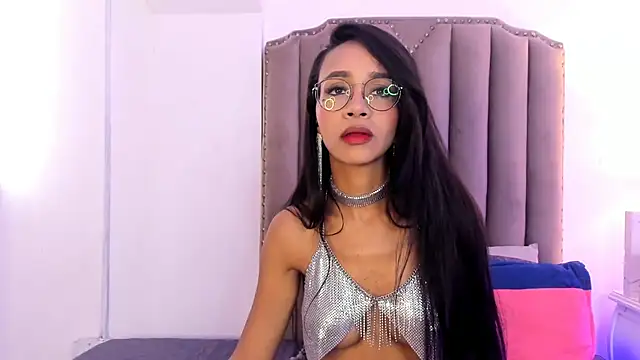 SamanthaFerrer   online show from January 2025 07:49:02 PM