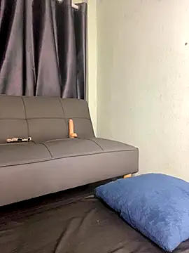 Ly Coca24 online show from September 2025 12:50:01 PM