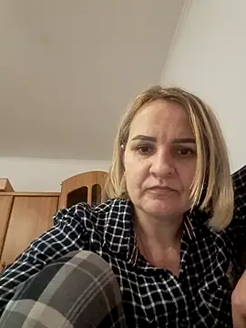 Malichkaanna30 online show from December 2024 08:44:02 AM