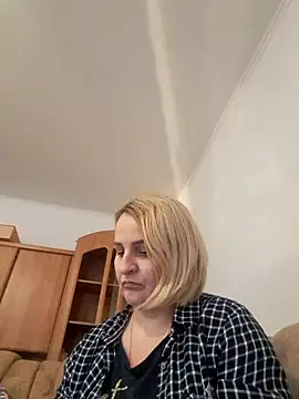 Malichkaanna30 online show from January 2025 02:12:02 PM