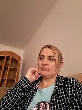 Malichkaanna30 online show from February 2025 10:44:02 AM