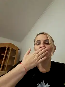 Malichkaanna30 online show from February 2025 05:46:02 PM