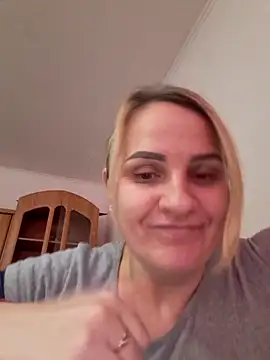 Malichkaanna30 online show from February 2025 01:24:01 PM