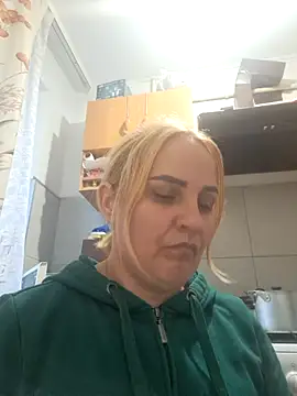 Malichkaanna30 online show from October 2025 02:39:02 PM