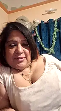 Snapshot of Hot_Queen77 chatting on January 2025 11:45:02 PM Hot Queen77 online show from January 2025 11:45:02 PM