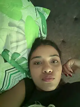evely coelloo online show from July 2026 10:15:02 PM