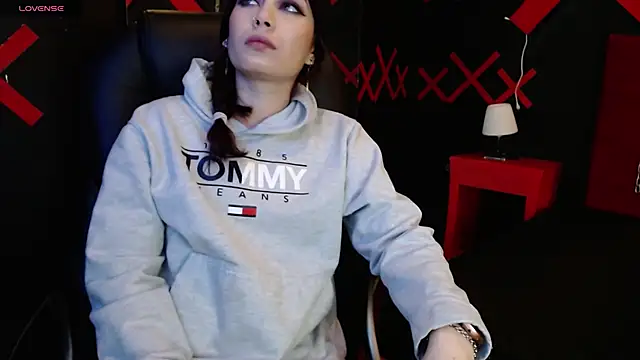  yuyi online show from January 2025 12:07:01 PM