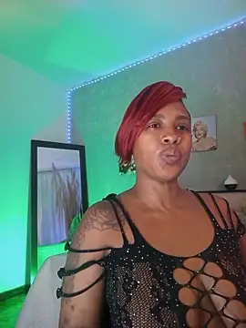 nahiarapalmer19 online show from September 2025 11:30:02 PM