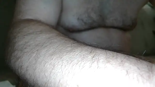 Snapshot of Leutasch2019 chatting on December 2025 07:10:02 PM Leutasch2019 online show from December 2025 07:10:02 PM