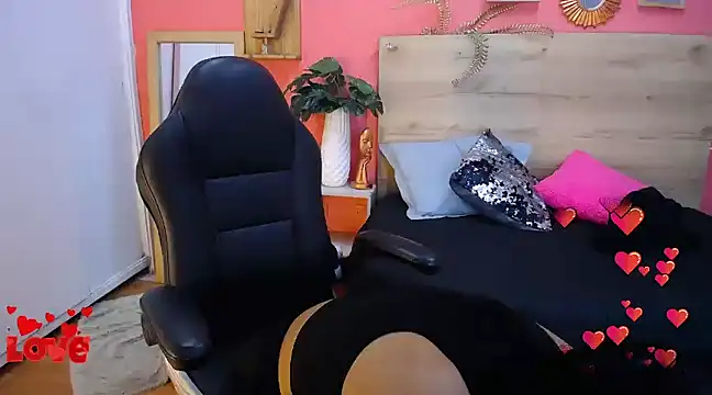 Snapshot of scarlet-foox chatting on March 2025 12:18:02 PM scarlet-foox online show from March 2025 12:18:02 PM