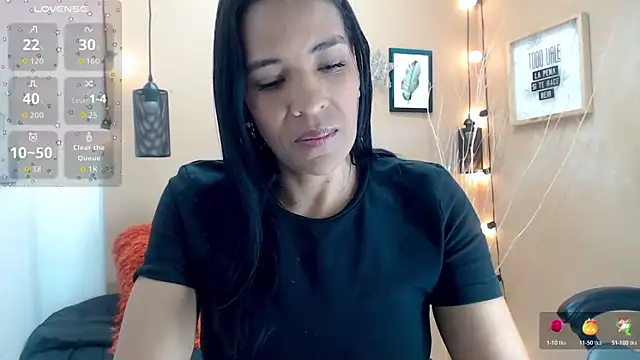 Snapshot of scarlet-foox chatting on October 2025 01:14:01 PM scarlet-foox online show from October 2025 01:14:01 PM