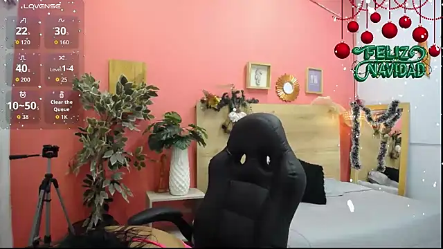 Snapshot of scarlet-foox chatting on December 2025 12:12:01 PM scarlet-foox online show from December 2025 12:12:01 PM