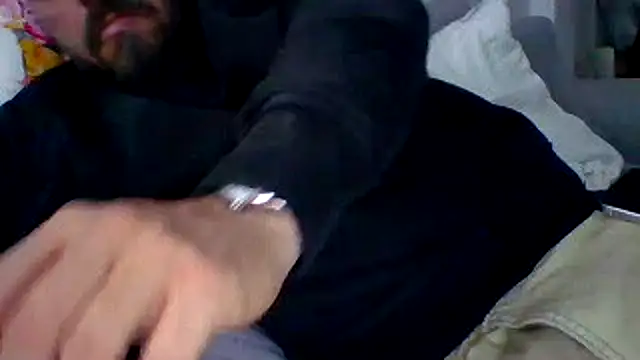 Snapshot of bobotatto chatting on April 2026 10:37:01 PM bobotatto online show from April 2026 10:37:01 PM