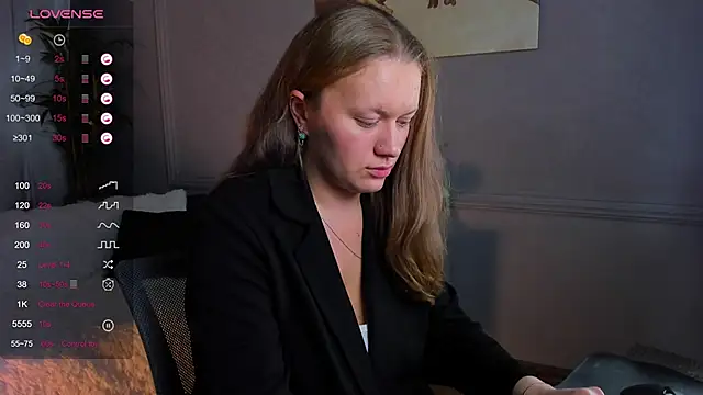 Snapshot of Ariell_Margot_ chatting on January 2025 06:34:02 PM Ariell Margot online show from January 2025 06:34:02 PM