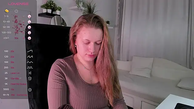 Snapshot of Ariell_Margot_ chatting on January 2025 06:25:01 PM Ariell Margot online show from January 2025 06:25:01 PM