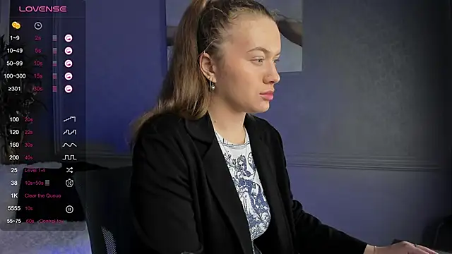 Snapshot of Ariell_Margot_ chatting on February 2025 03:12:02 PM Ariell Margot online show from February 2025 03:12:02 PM