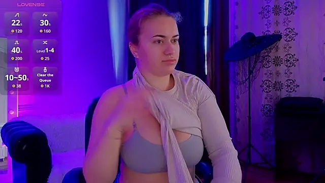 Snapshot of Ariell_Margot_ chatting on October 2025 07:33:01 AM Ariell Margot online show from October 2025 07:33:01 AM