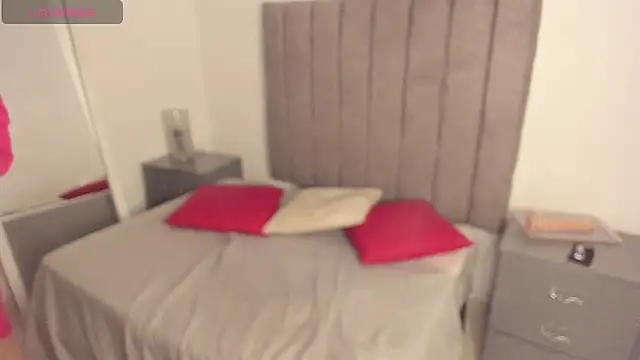 sarah  bigboobs online show from January 2025 02:15:01 AM