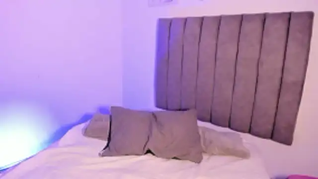 sarah  bigboobs online show from October 2025 09:02:01 AM