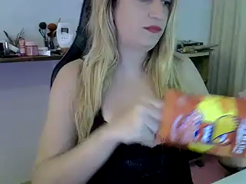 luizacandy online show from December 2024 08:39:01 PM