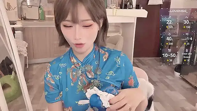 Snapshot of -XunMengLong- chatting on February 2025 10:09:02 PM -XunMengLong- online show from February 2025 10:09:02 PM