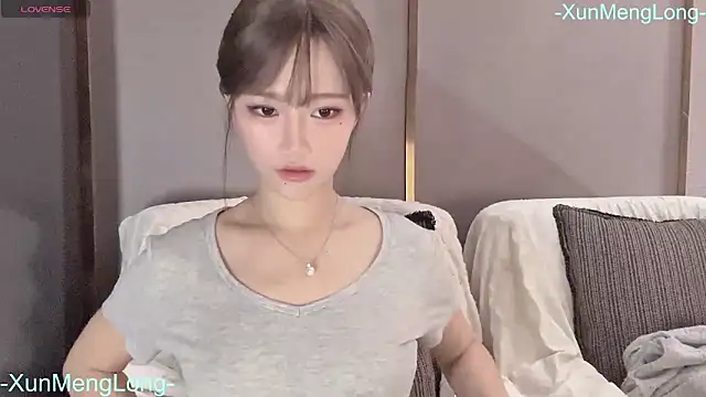 -XunMengLong- online show from January 2026 04:11:01 PM