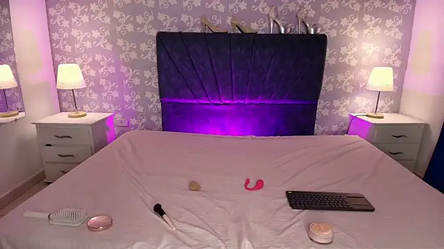 BritneySweet  online show from May 2026 07:44:02 PM