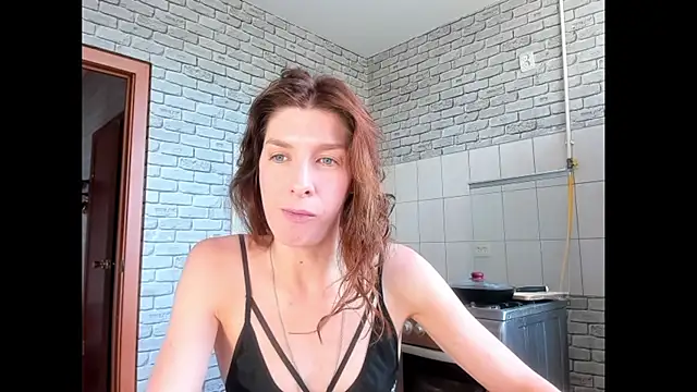 YourSuperModel online show from May 2026 05:04:02 AM