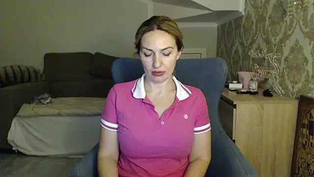 Snapshot of Mallinia chatting on January 2026 10:12:02 PM Mallinia online show from January 2026 10:12:02 PM