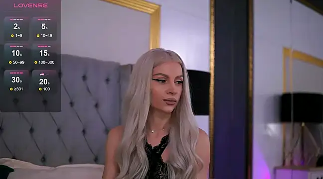 Snapshot of KiaHarper chatting on February 2025 07:35:01 PM KiaHarper online show from February 2025 07:35:01 PM