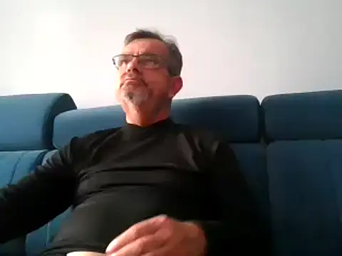 Snapshot of axecoman60 chatting on February 2025 08:50:01 AM axecoman60 online show from February 2025 08:50:01 AM