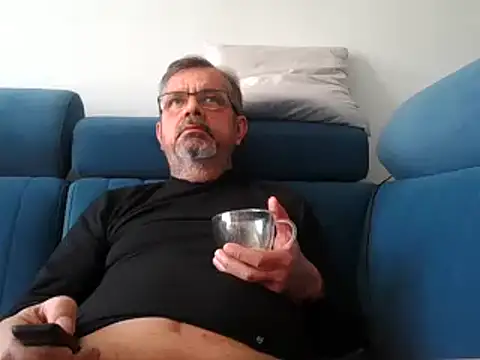 Snapshot of axecoman60 chatting on February 2025 11:27:01 AM axecoman60 online show from February 2025 11:27:01 AM