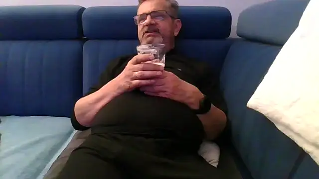 Snapshot of axecoman60 chatting on March 2025 06:11:02 PM axecoman60 online show from March 2025 06:11:02 PM