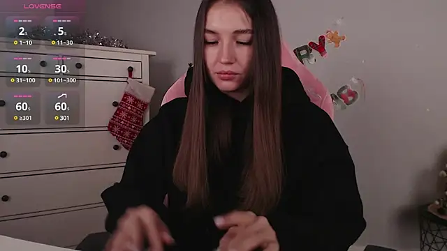 Snapshot of Bellla_Haddid chatting on December 2024 01:57:02 AM Bellla Haddid online show from December 2024 01:57:02 AM