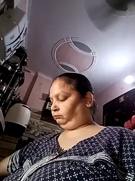 Kavya kapoor online show from May 2026 04:10:02 AM