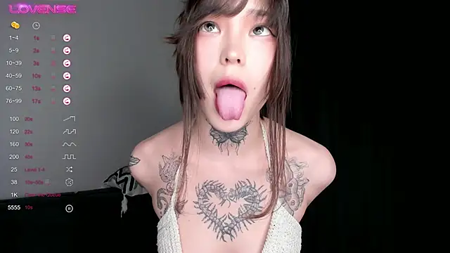 Dark Ester online show from October 2025 02:23:02 PM