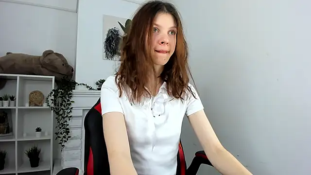 Snapshot of Baby_Evalena chatting on January 2025 05:11:02 AM Baby Evalena online show from January 2025 05:11:02 AM