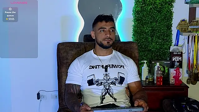 Snapshot of ERIC_HARRISON chatting on March 2025 12:11:01 AM ERIC HARRISON online show from March 2025 12:11:01 AM