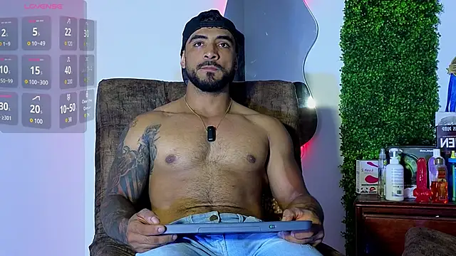 Snapshot of ERIC_HARRISON chatting on March 2025 01:54:01 AM ERIC HARRISON online show from March 2025 01:54:01 AM