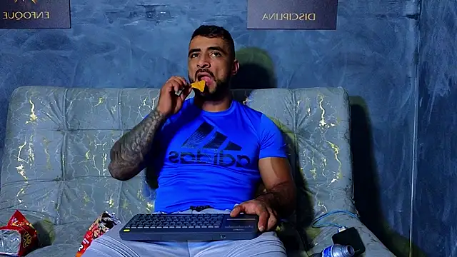 Snapshot of ERIC_HARRISON chatting on September 2025 11:53:02 PM ERIC HARRISON online show from September 2025 11:53:02 PM