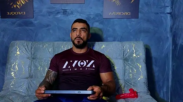 Snapshot of ERIC_HARRISON chatting on October 2025 12:27:01 AM ERIC HARRISON online show from October 2025 12:27:01 AM