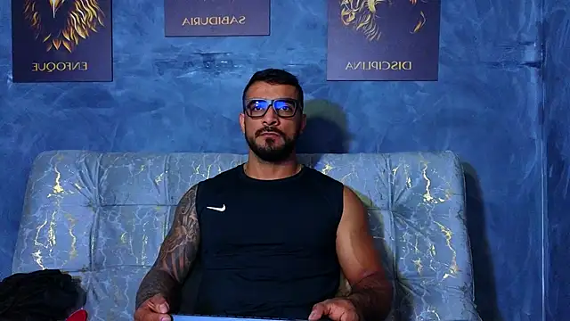 Snapshot of ERIC_HARRISON chatting on October 2025 12:53:02 AM ERIC HARRISON online show from October 2025 12:53:02 AM