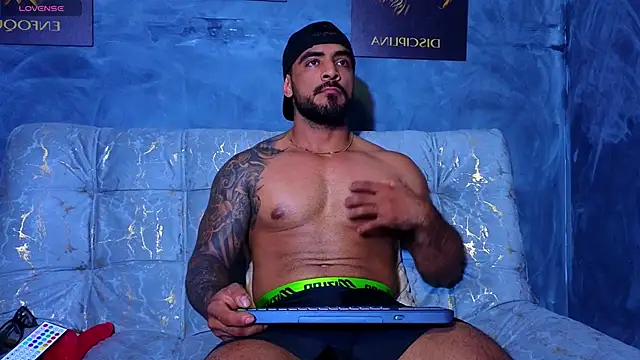 Snapshot of ERIC_HARRISON chatting on October 2025 08:51:02 PM ERIC HARRISON online show from October 2025 08:51:02 PM