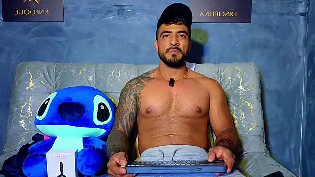 Snapshot of ERIC_HARRISON chatting on October 2025 09:16:01 PM ERIC HARRISON online show from October 2025 09:16:01 PM