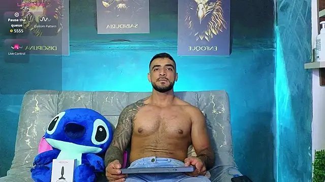 Snapshot of ERIC_HARRISON chatting on October 2025 12:01:02 AM ERIC HARRISON online show from October 2025 12:01:02 AM