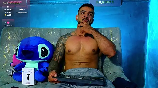 Snapshot of ERIC_HARRISON chatting on November 2025 02:21:01 AM ERIC HARRISON online show from November 2025 02:21:01 AM