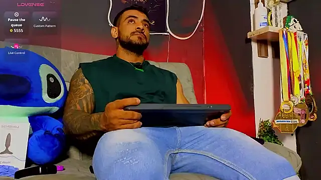 Snapshot of ERIC_HARRISON chatting on February 2026 02:59:01 AM ERIC HARRISON online show from February 2026 02:59:01 AM