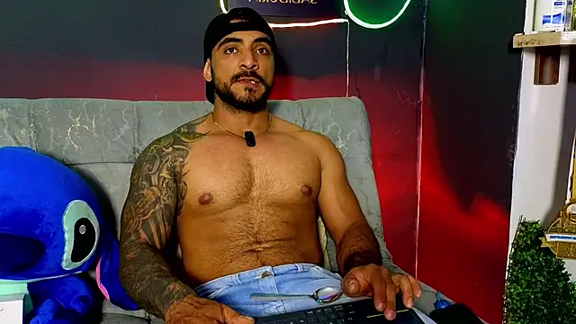 Snapshot of ERIC_HARRISON chatting on February 2026 12:15:01 AM ERIC HARRISON online show from February 2026 12:15:01 AM